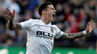 Santi Mina