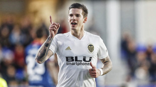 Santi Mina