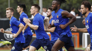 Michy Batshuayi y Gameiro... corren