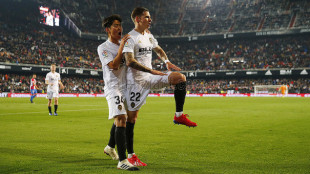 Santi Mina
