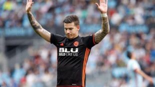 Santi Mina