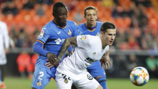 Santi Mina