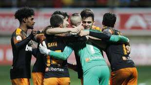 El Valencia celebrando el pase