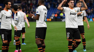 El Valencia celebrando la victoria en Londres