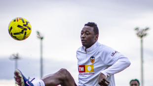 Corberán y su apuesta férrea por un once inamovible en el Valencia CF