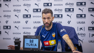 Corberán calienta el derbi: el Valencia CF visita a un Villarreal CF expectante