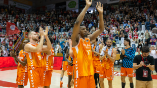 Valencia Basket suma ocho triunfos seguidos tras ganar en Girona