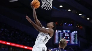 Álvaro Cárdenas destaca en la convocatoria de Chus Mateo para la selección española