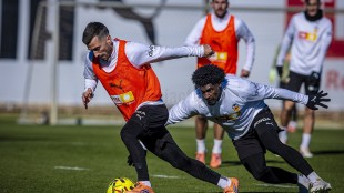 Íñigo Pérez analiza los errores del Rayo Vallecano y las posibles bajas para el próximo encuentro