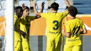 El Elche CF se impone al Villarreal CF con un 'hat-trick' de Pere Milla