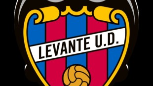 Jorge Cabello destaca en la derrota del Mirandés ante el Sporting de Gijón