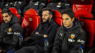 La formación y el entorno: pilares en la carrera de José Luis Gayà en el Valencia CF