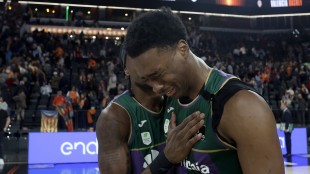 Valencia Basket se queda a las puertas del empate ante Fenerbahce en Estambul