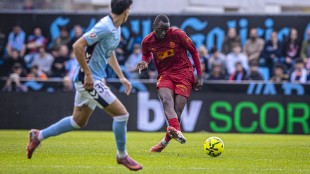 Valencia CF condena acto vandálico en protesta de aficionados