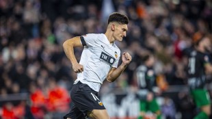 Valencia CF elimina al Burgos y avanza a cuartos en la Copa del Rey