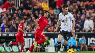 Thierry durante un partido del Valencia CF en Mestalla esta temporada