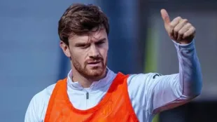 Lucas Beltrán durante un entrenamiento con el Valencia CF en la Ciudad Deportiva