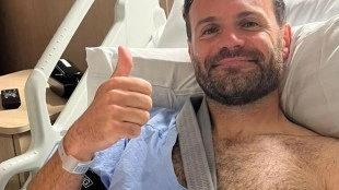 Juan Mata operado con éxito tras fracturarse el codo en Australia