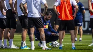 Elche y Valencia se miden en el Martínez Valero en duelo clave