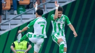 El Levante UD logra la permanencia tras caer ante el Betis