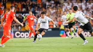 Jugadores Valencia CF Levante UD Elche CF durante partido LaLiga