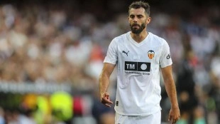 Rioja pide al Valencia CF ir «a full» en los dos últimos partidos