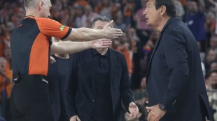 Dimitris Giannakopoulos presidente Panathinaikos durante partido Valencia Basket Roig Arena