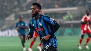 Yunus Musah durante un partido con el AC Milan en la Serie A italiana