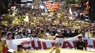 Mestalla se rebela contra Lim en el cierre de temporada