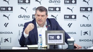 Ron Gourlay en rueda de prensa como CEO del Valencia CF