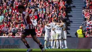 Sadiq celebra su gol decisivo contra el Athletic en San Mamés