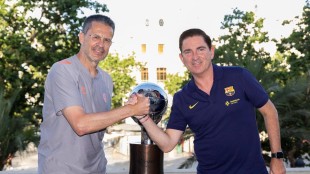 Jugadores de Valencia Basket celebran en el Roig Arena durante la Liga Endesa 2026