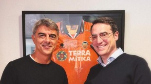 Claudio Piojo López durante su presentación como vicepresidente deportivo del CF Benidorm