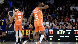 Jean Montero con la camiseta de Valencia Basket durante partido ACB