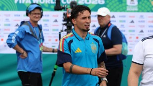 Yeremy Pino se retira lesionado durante el partido España Uruguay Mundial 2026