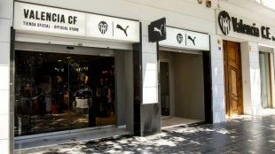 El Valencia CF pondrá a la venta su nueva camiseta esta semana