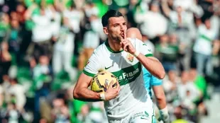 El Elche CF congela la opción de compra de Rafa Mir tras su condena