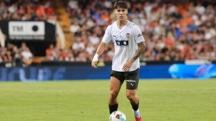 Lucas Núñez se marcha cedido del Valencia CF al Eibar