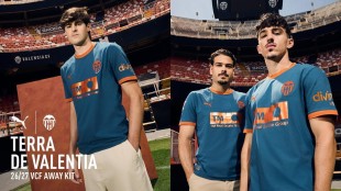 Nueva camiseta azul Valencia CF 2026-27 con detalles naranja mediterráneo