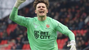 Kayne van Oevelen portero FC Volendam Valencia CF fichaje