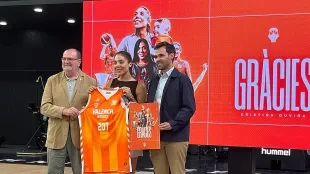 Cristina Ouviña se despide del Valencia Basket tras seis temporadas