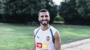 Gayà: «Esta temporada es especial para el Valencia CF»