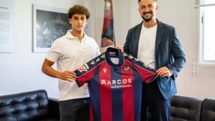 Calatrava sube a la pretemporada del Levante UD con ilusión