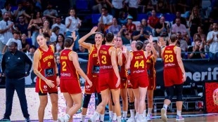 Helena Pueyo brilla en la goleada de España ante Nigeria