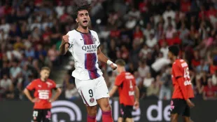 Ferran Torres celebra gol PSG debut Stade Rennais segunda mitad