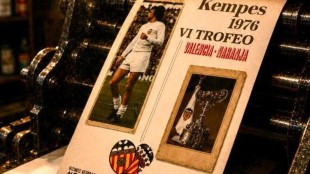 Mario Kempes en su debut con Valencia CF en Mestalla 1976