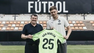 Valencia CF ficha a Van Oevelen, portero neerlandés del Ipswich Town