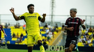 Logan Costa celebra su gol en el amistoso Villarreal Levante pretemporada