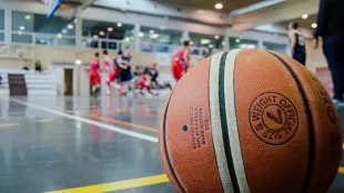 Corbalán viaja a la prelista de Argentina con Valencia Basket