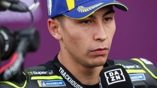 Lecuona logra el Top 10 en MotoGP pero cae en el sprint de Silverstone